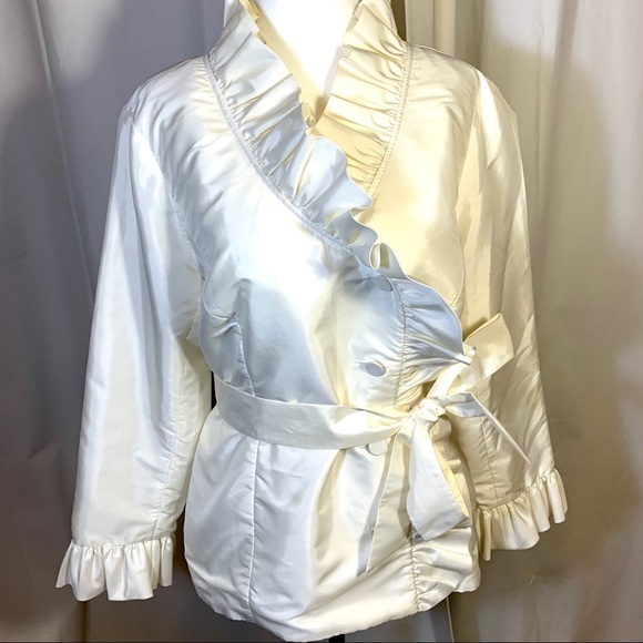 Gorgeous Calvin Klein Top - Picture 3 of 7